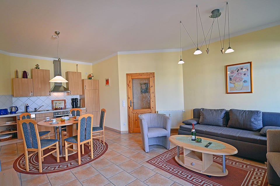Just 100 meters from the sandy Baltic Sea beach, Wi-Fi, 1 bedroom, sleeps up to 4, with a balcony Apartment in Glowe