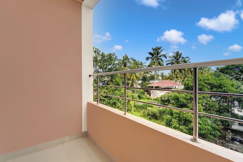 Hotel O Technopark Formerly Le Frank Hotel in Thiruvananthapuram