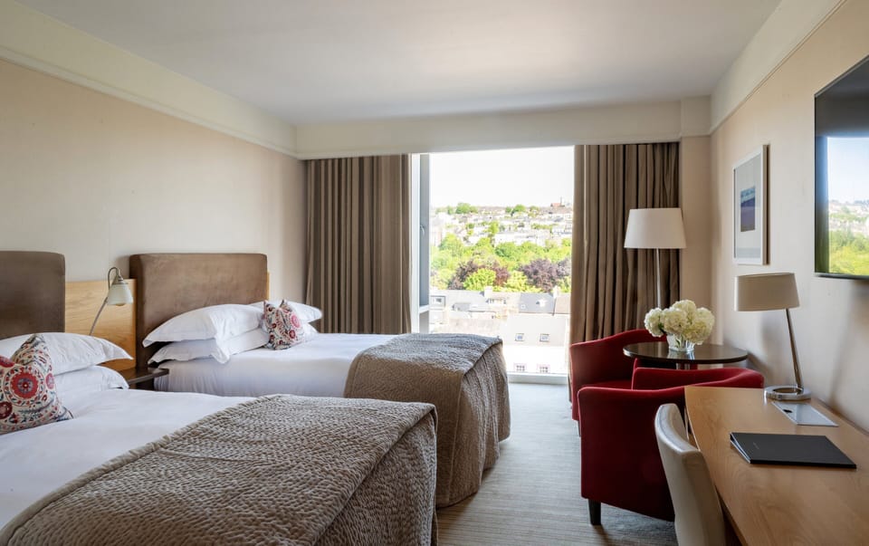 Hypo-allergenic bedding available, down comforters, pillowtop beds
