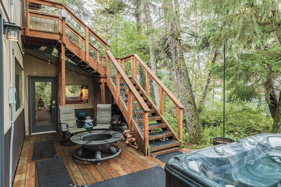 Deck stairs and shared hot tub