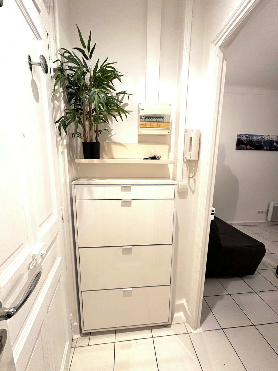 Studio in Juan-les-Pins, a 5-minute walk from the beaches and downtown. Apartment in Antibes