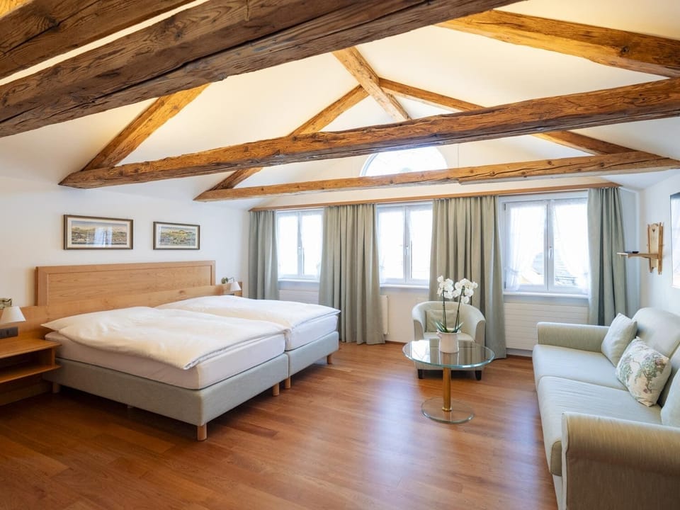 Family Room | Hypo-allergenic bedding, minibar, in-room safe, desk