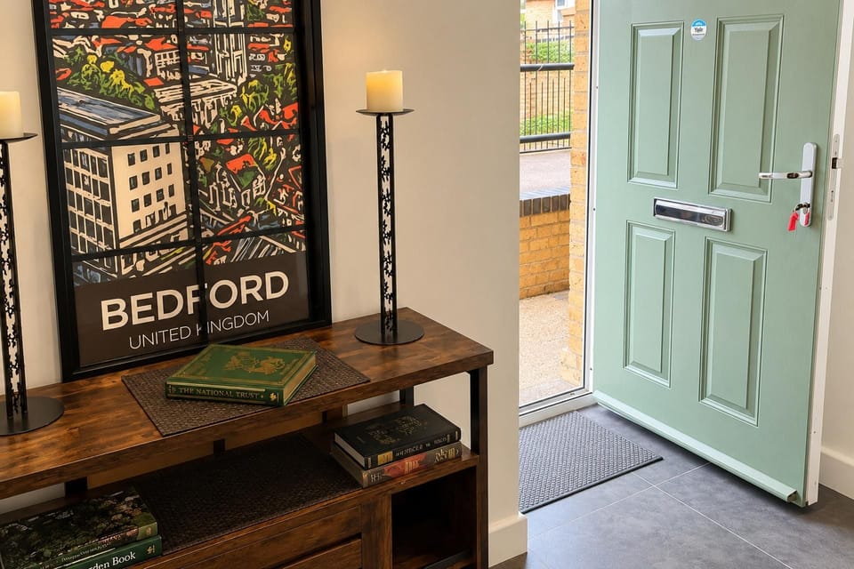 Bedford 1-bed Apartment, Sleeps 4 With Parking Apartment in Bedford
