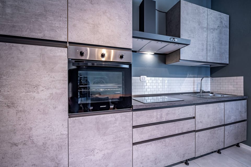 Apartment, 3 Bedrooms, 2 Bathrooms | Private kitchen | Coffee/tea maker, microwave, dining table