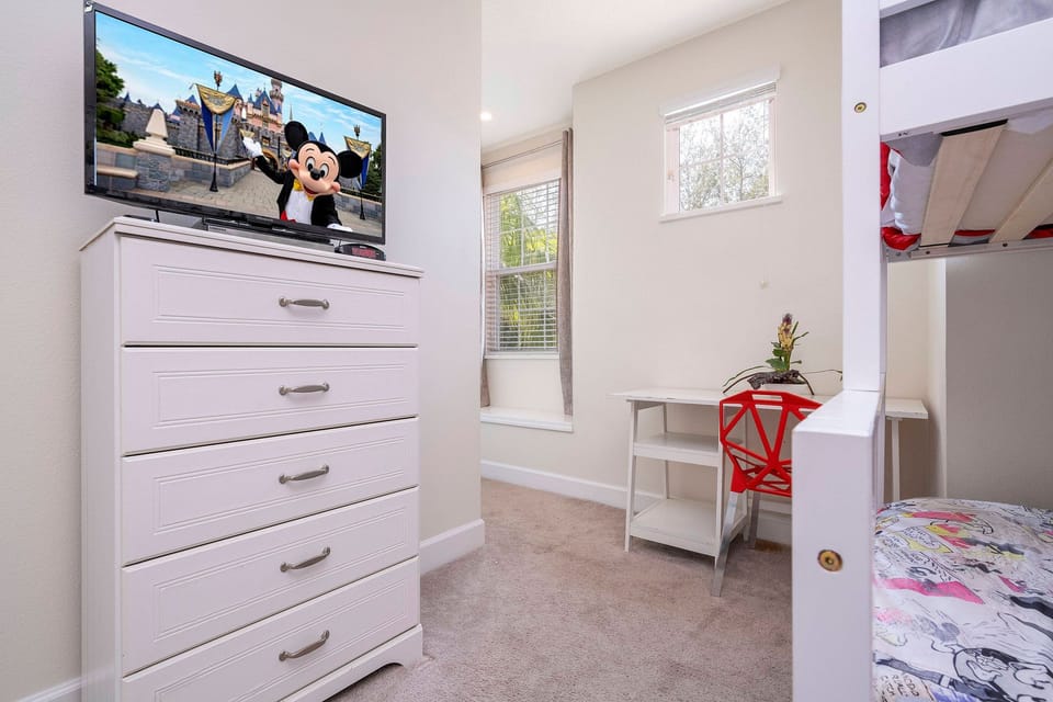 3BR Near Disney Mickey Room, Private Pool Villa in Four Corners