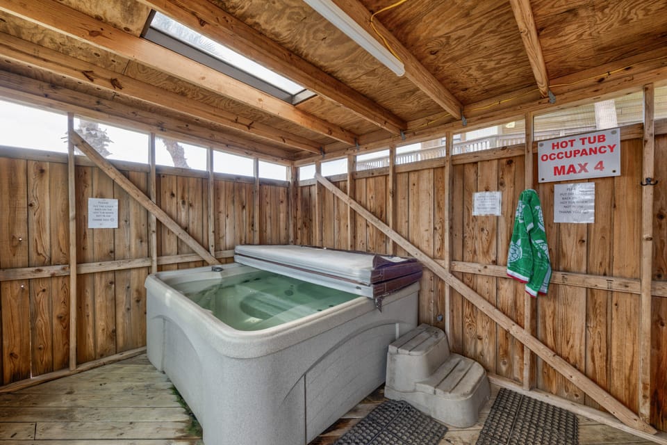 Hot tub room