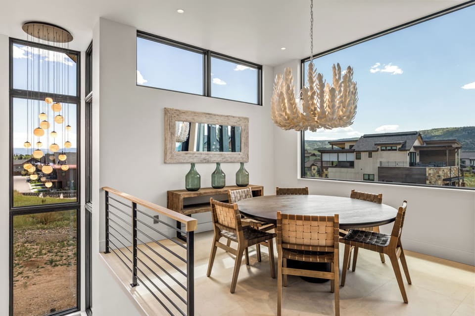 With all the windows, it seems like you are eating outside
