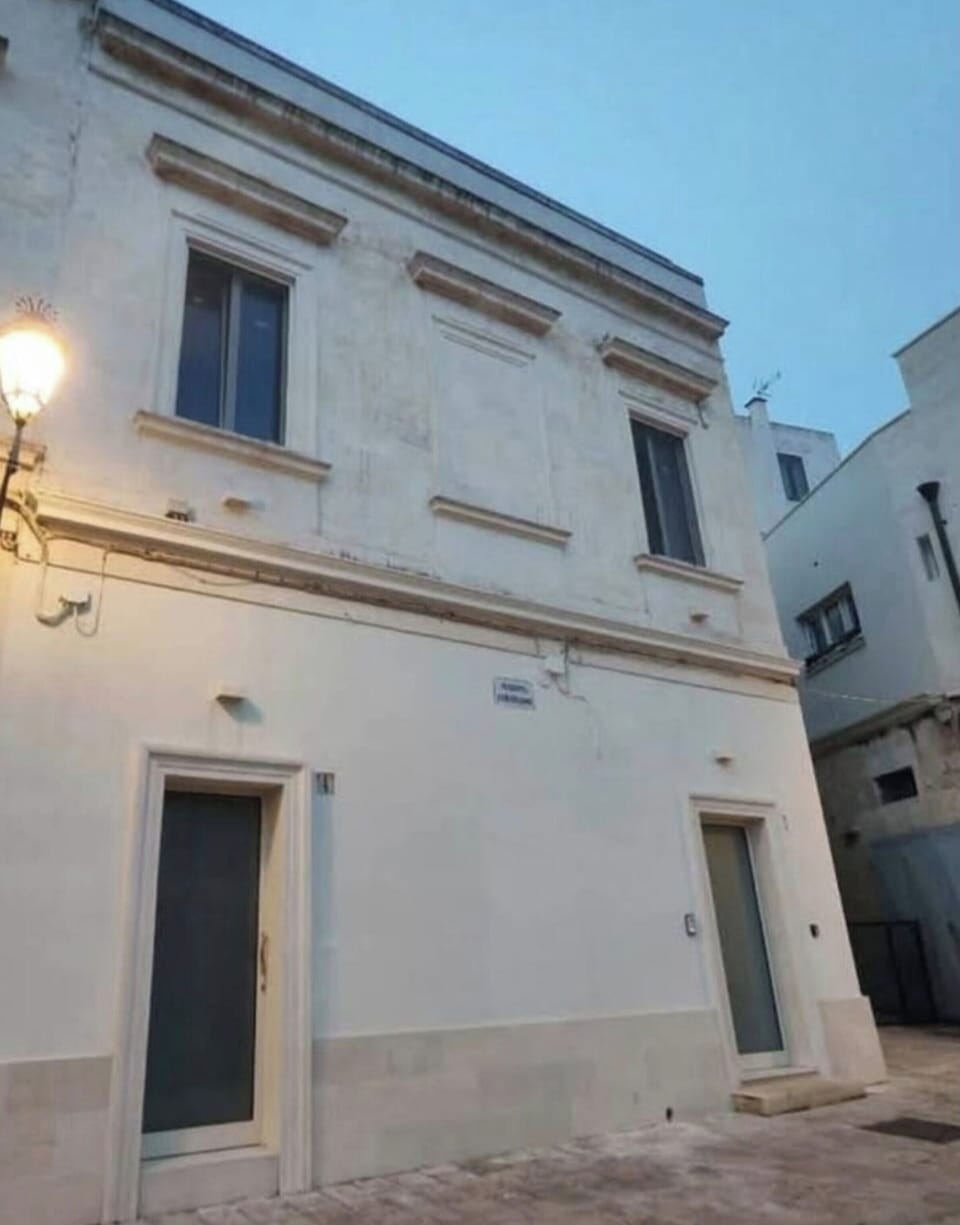 Charming Lodge Retreat in the Heart of Provincia di Lecce House in Lecce