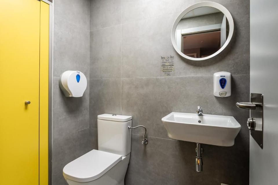 Sun & Moon hostel Hostel in Barcelona