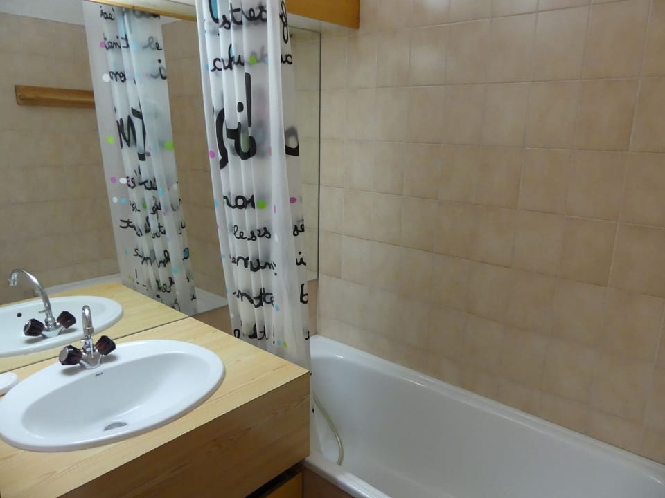 Studio, pets allowed - 4 guests. Well located Apartment in Pralognan-la-Vanoise