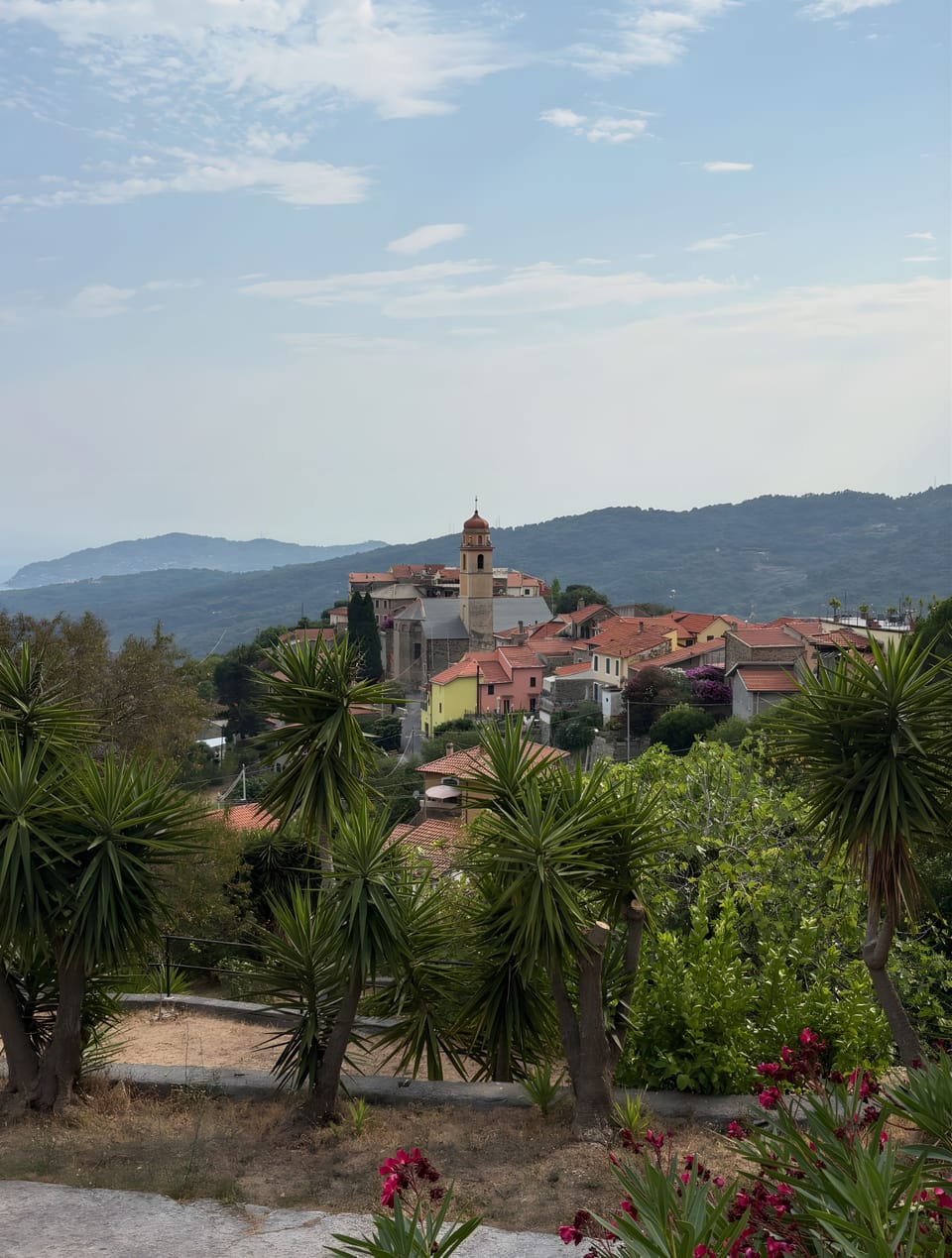 Apartment 'La Tana Dell'orso' with Mountain View, Private Terrace and Wi-Fi Apartment in Liguria