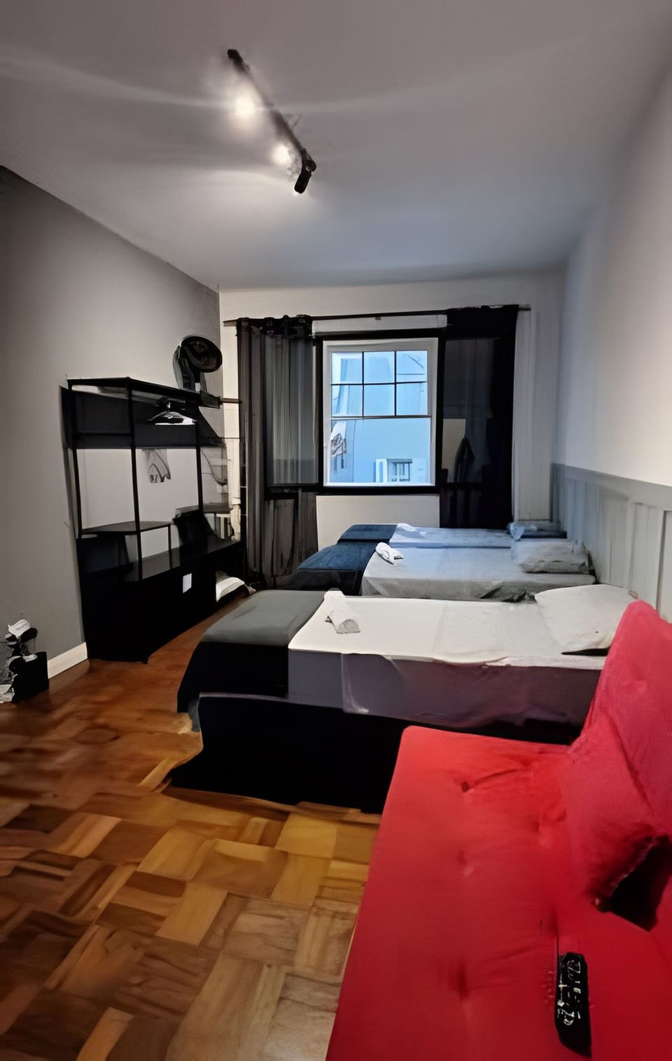Classic Studio | Desk, iron/ironing board (on request), WiFi (free), bed sheets