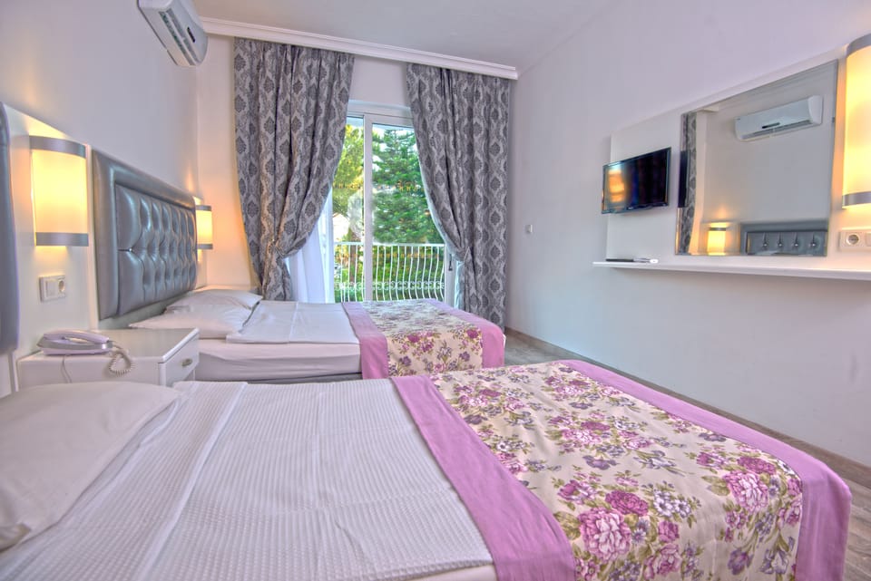 Minibar, free cribs/infant beds, free WiFi, bed sheets