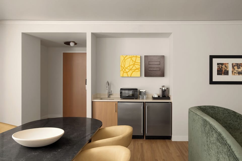 Suite (Cottonwood) | Private kitchenette | Fridge, coffee/tea maker