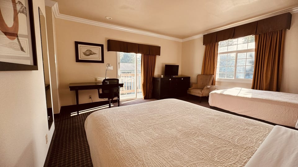 Standard Room, 2 Double Beds, Non Smoking | Iron/ironing board, WiFi (free), bed sheets