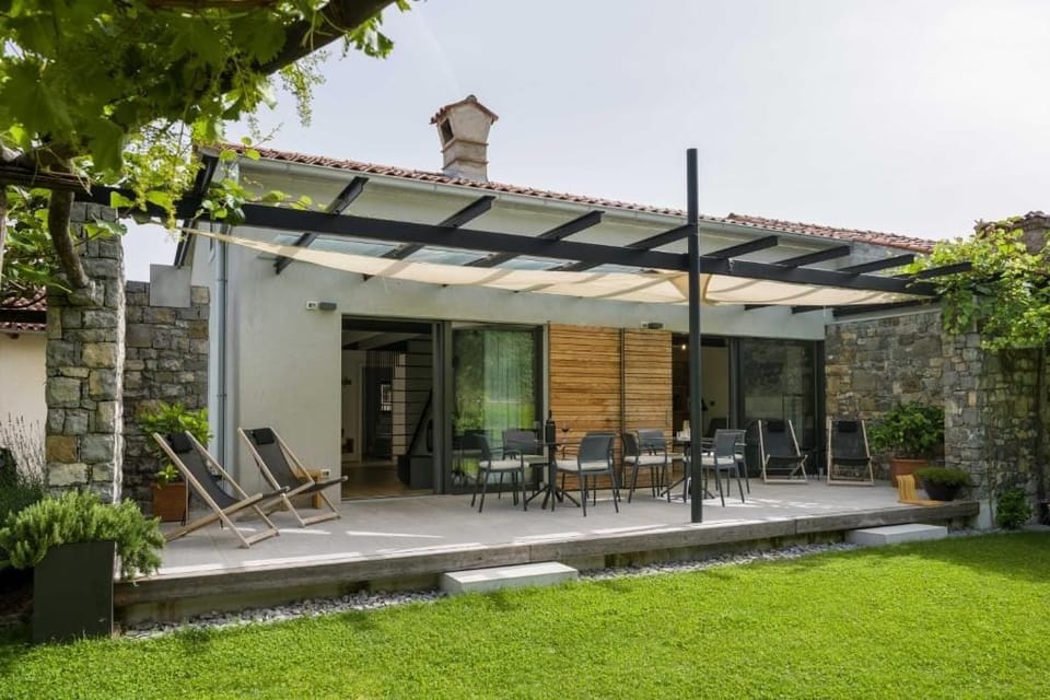 Villa, 3 Bedrooms | Outdoor dining