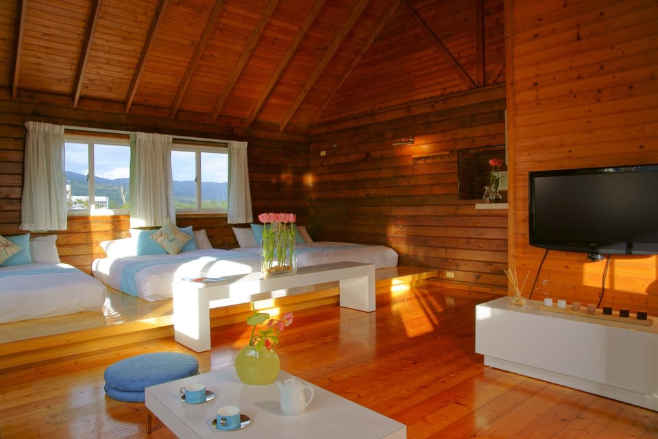 Noble Villa | 1 bedroom, blackout drapes, free WiFi, bed sheets
