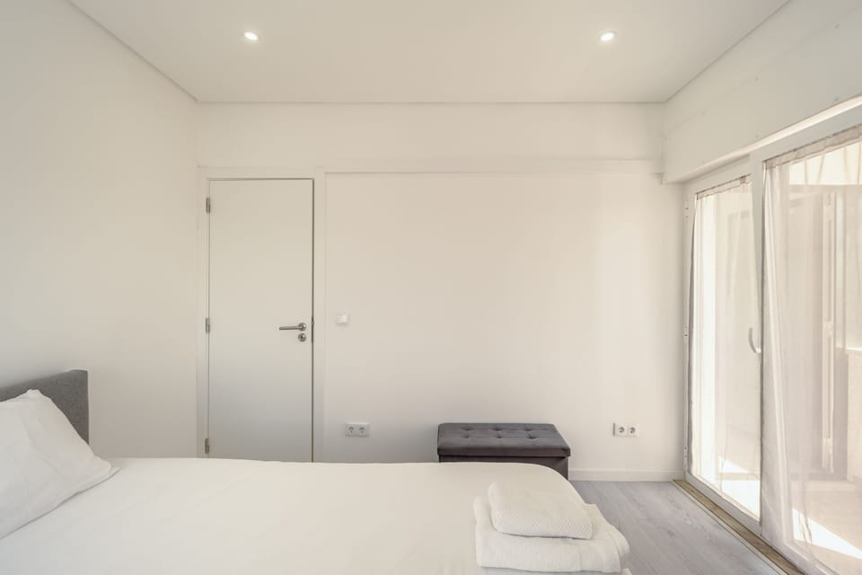 Caparica Sunny Apartment by Homing Apartment in Setubal District