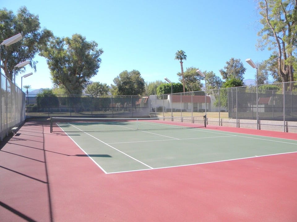 K0561 - Tennis Courts