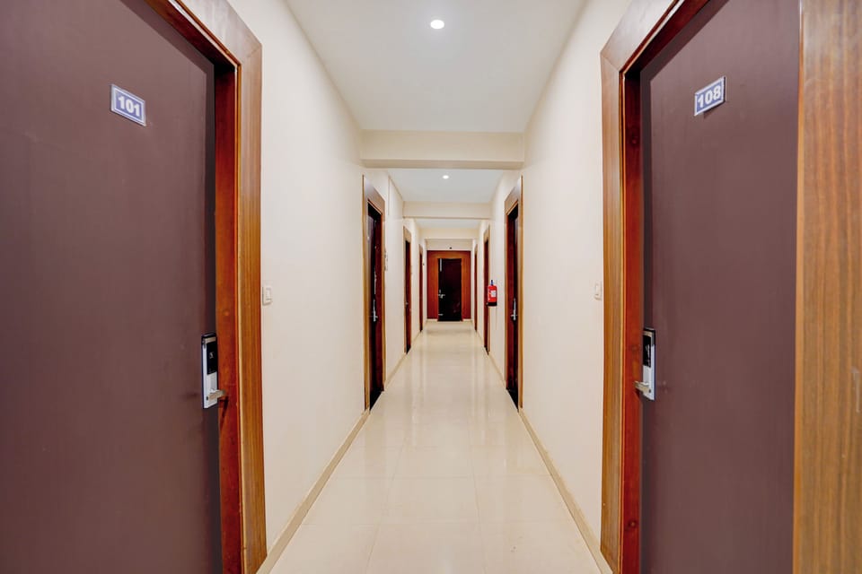 Super Collection O Friends Colony Hotel in Lucknow
