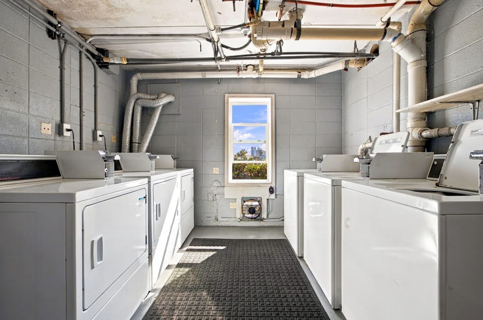 Beachview On-site laundry