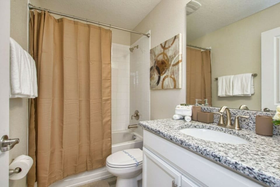 Storey Lake 6BR Lego & Mickey Rooms, Pool Villa in Kissimmee