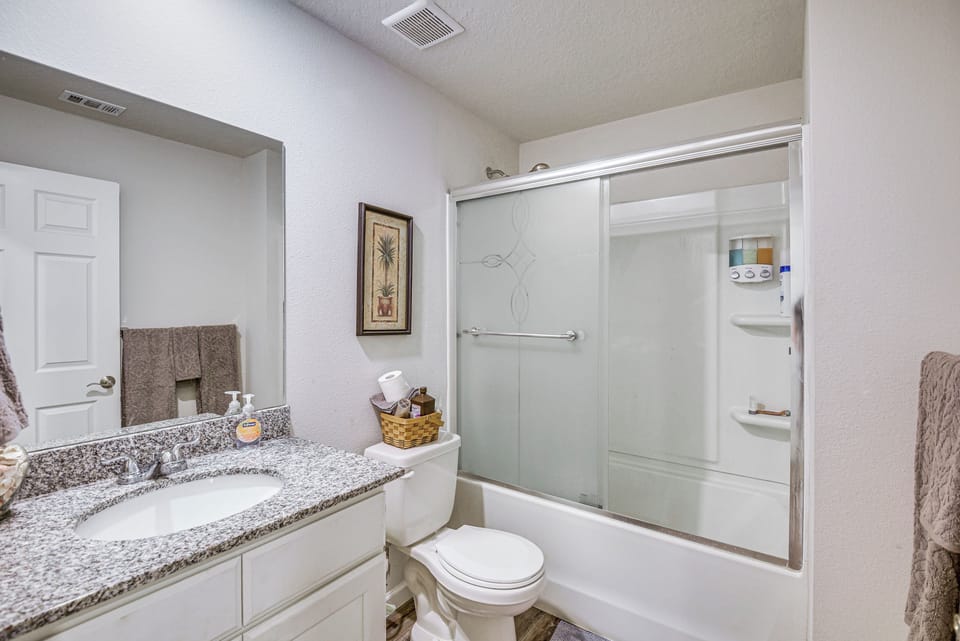 Full Bathroom