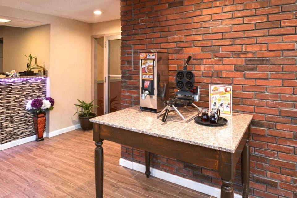 Entrance / Reception