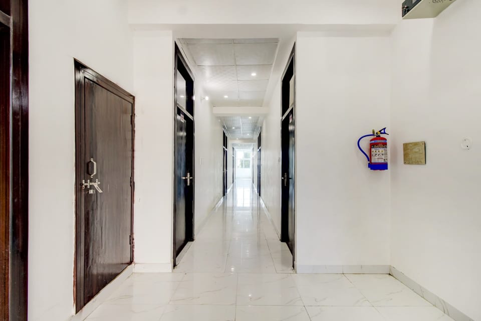 Collection O New Aligarh Bus Stand Hotel in Uttar Pradesh