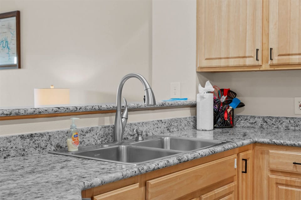 The open kitchen is well equipped for an unforgettable getaway​