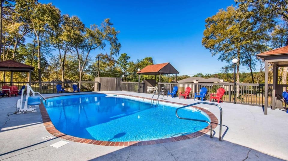 Holiday Home Swimming Pool