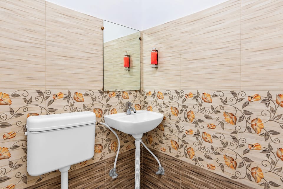 Hotel O Munsi Puliya Metro Lucknow Hotel in Lucknow