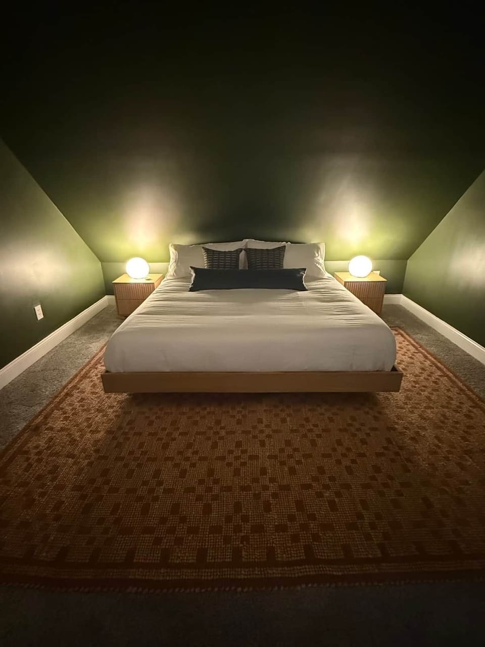 Cali king size bed primary bedroom