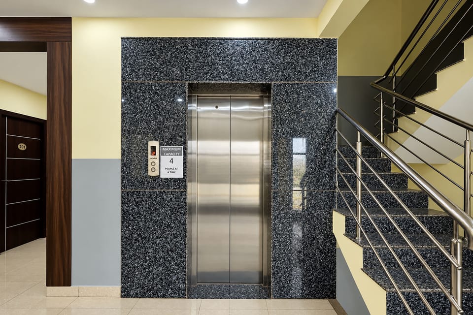 Townhouse Airport Road Bangalore Hotel in Bengaluru