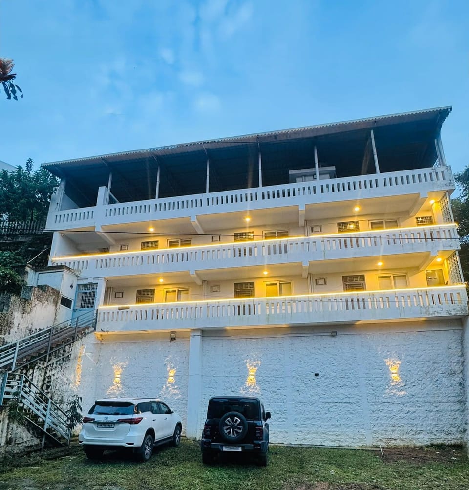 Doon Arvaya Hotel in Uttarakhand