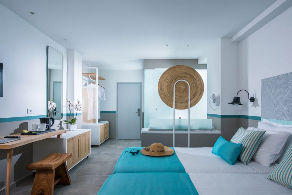 Double or Twin Room | Individually decorated, individually furnished, desk, soundproofing