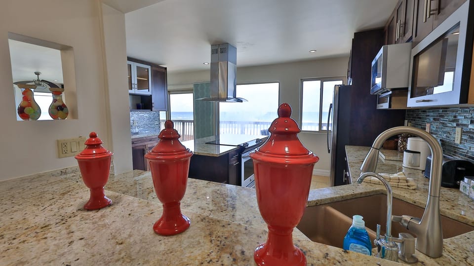 Penthouse | Individually decorated, individually furnished, desk, free WiFi