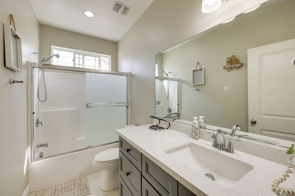 Full Bathroom