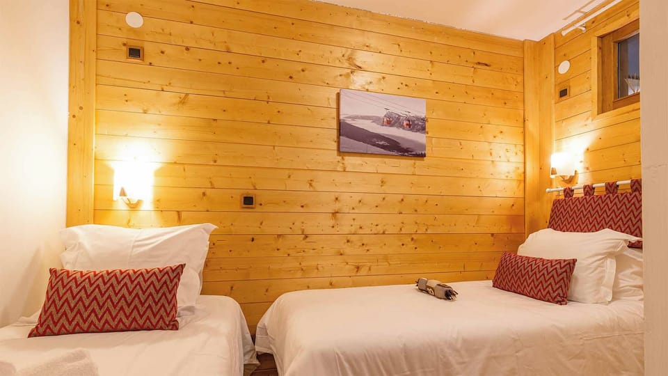 Rest in your second bedroom - bedding may vary.