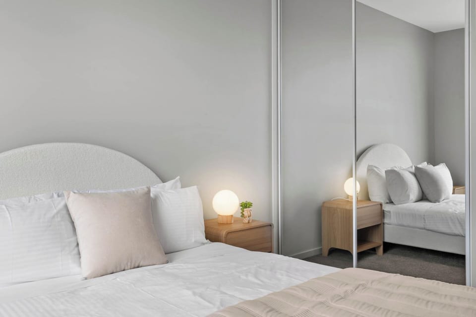 City-view 2-bed Apartment Near South Melbourne Apartment in Southbank