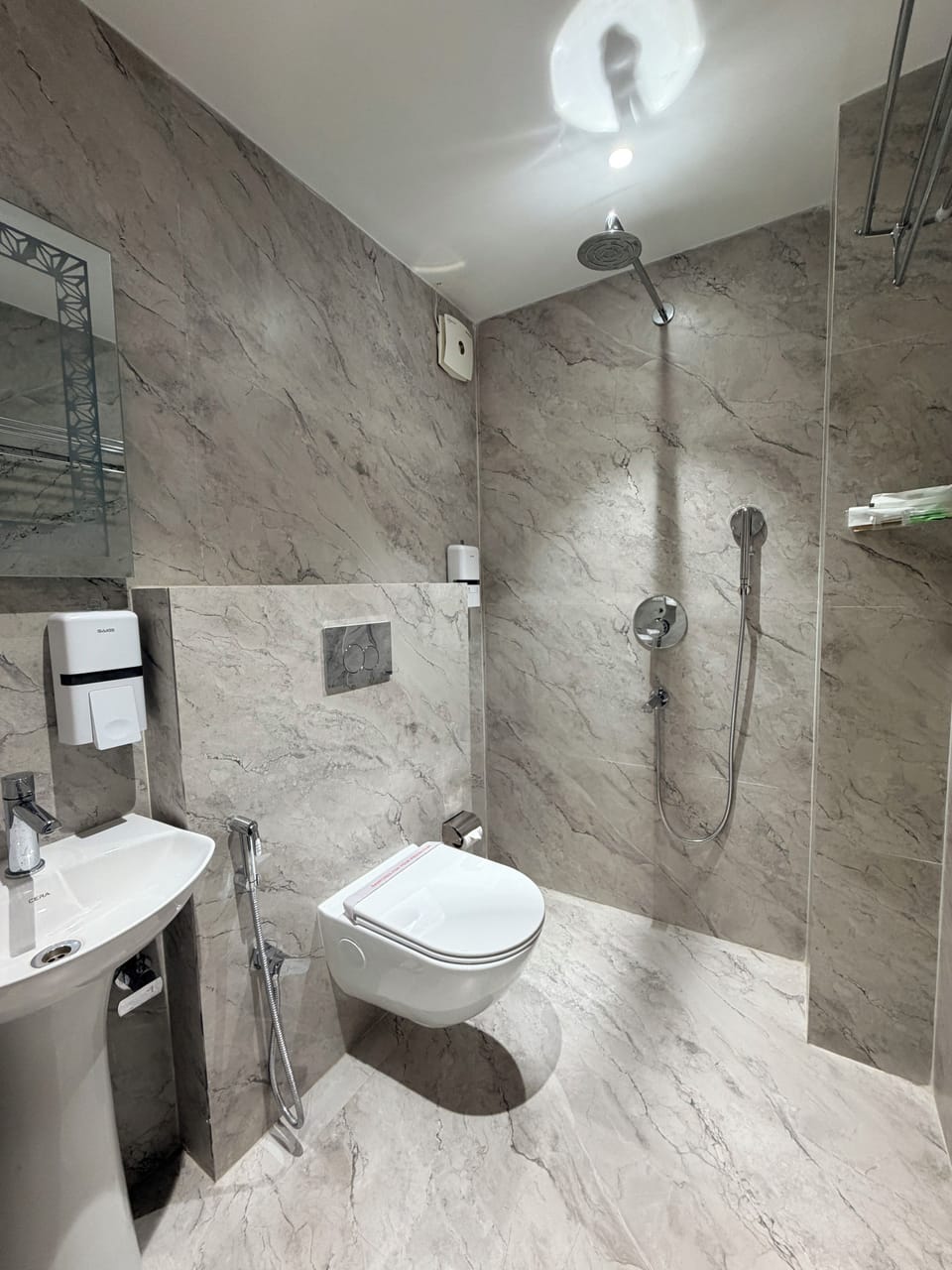 City Plaza Hotel Hotel in India