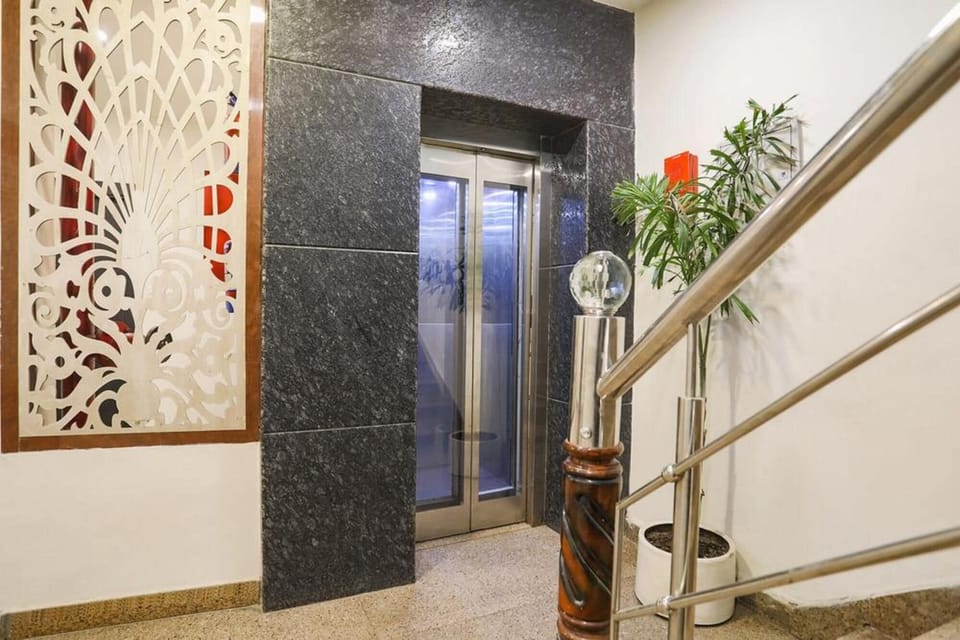 FabHotel The Diamond Hotel in Noida