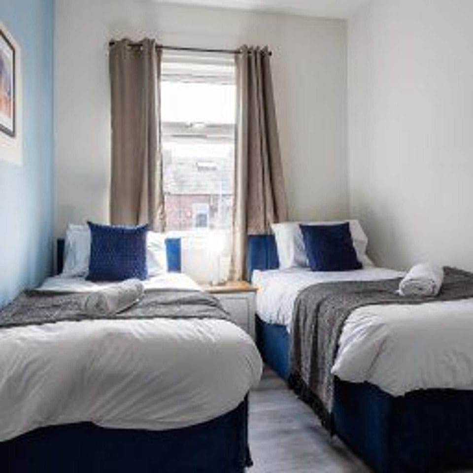 Darlington - House - Central Location - Sleeps 6 House in Darlington