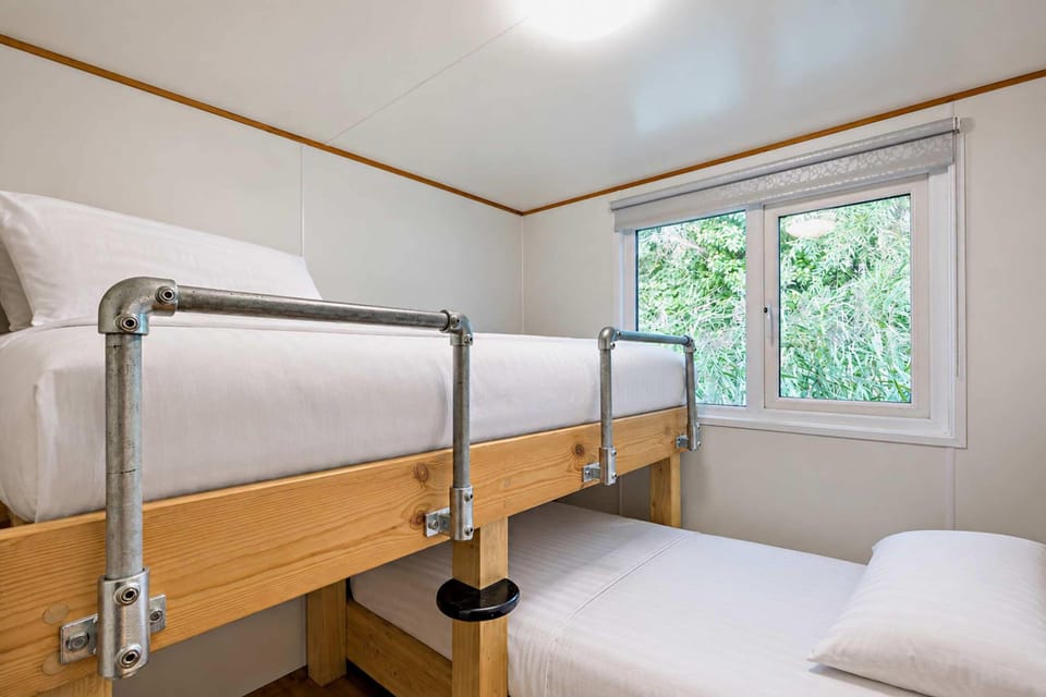 Host Stay Coot Club House in Beccles