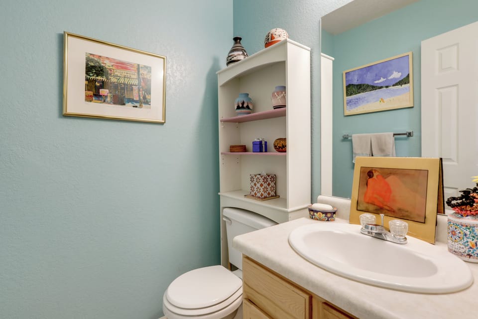 Half Bathroom | 1st Floor