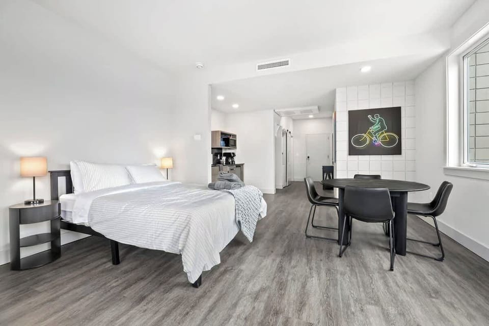 Queen bed