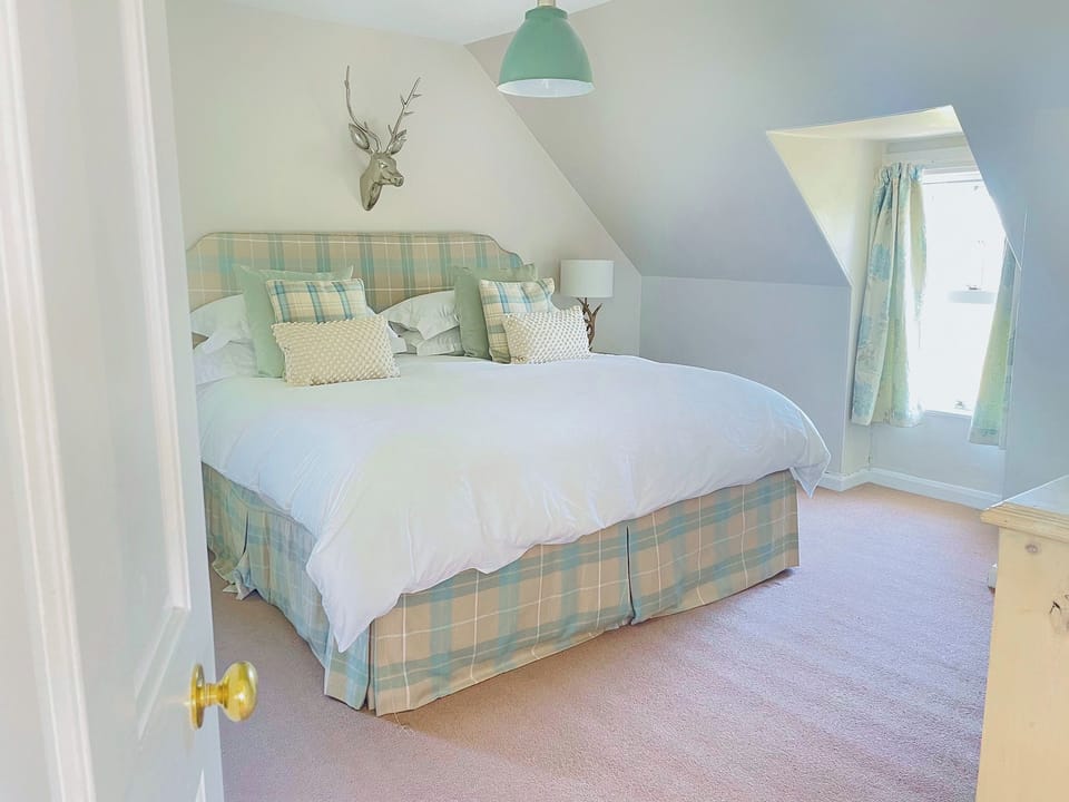 Master bedroom. Superking. | The Lodge - Kersmains Cottages, Kelso