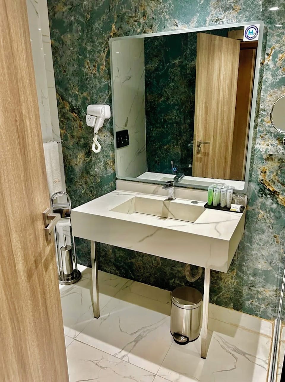 2H Downtown Hotel in Oran