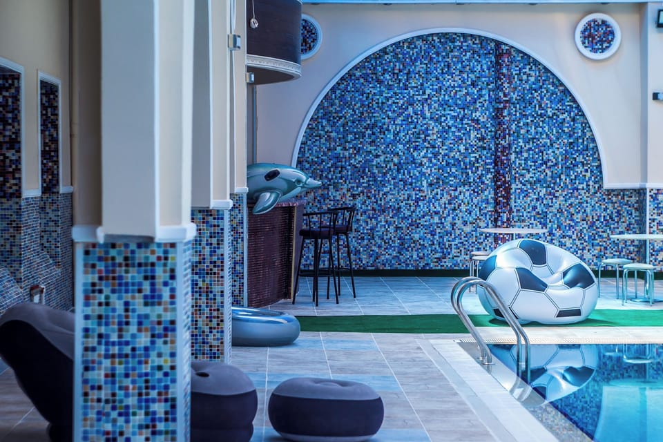 Golden Falcon Hotel - Half Board & Free Massage Hotel in Baku