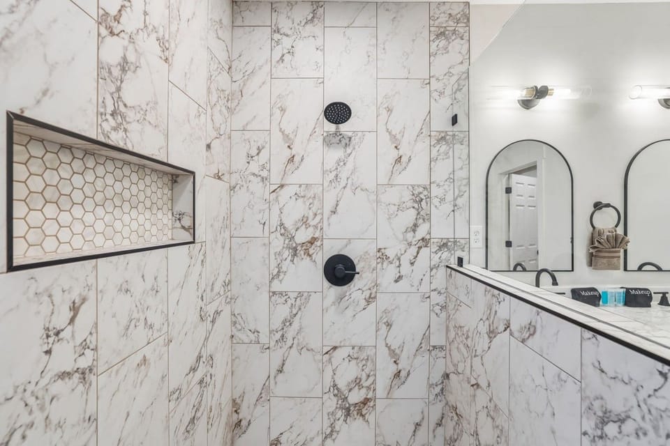 55-96 Maple Dr - (55)